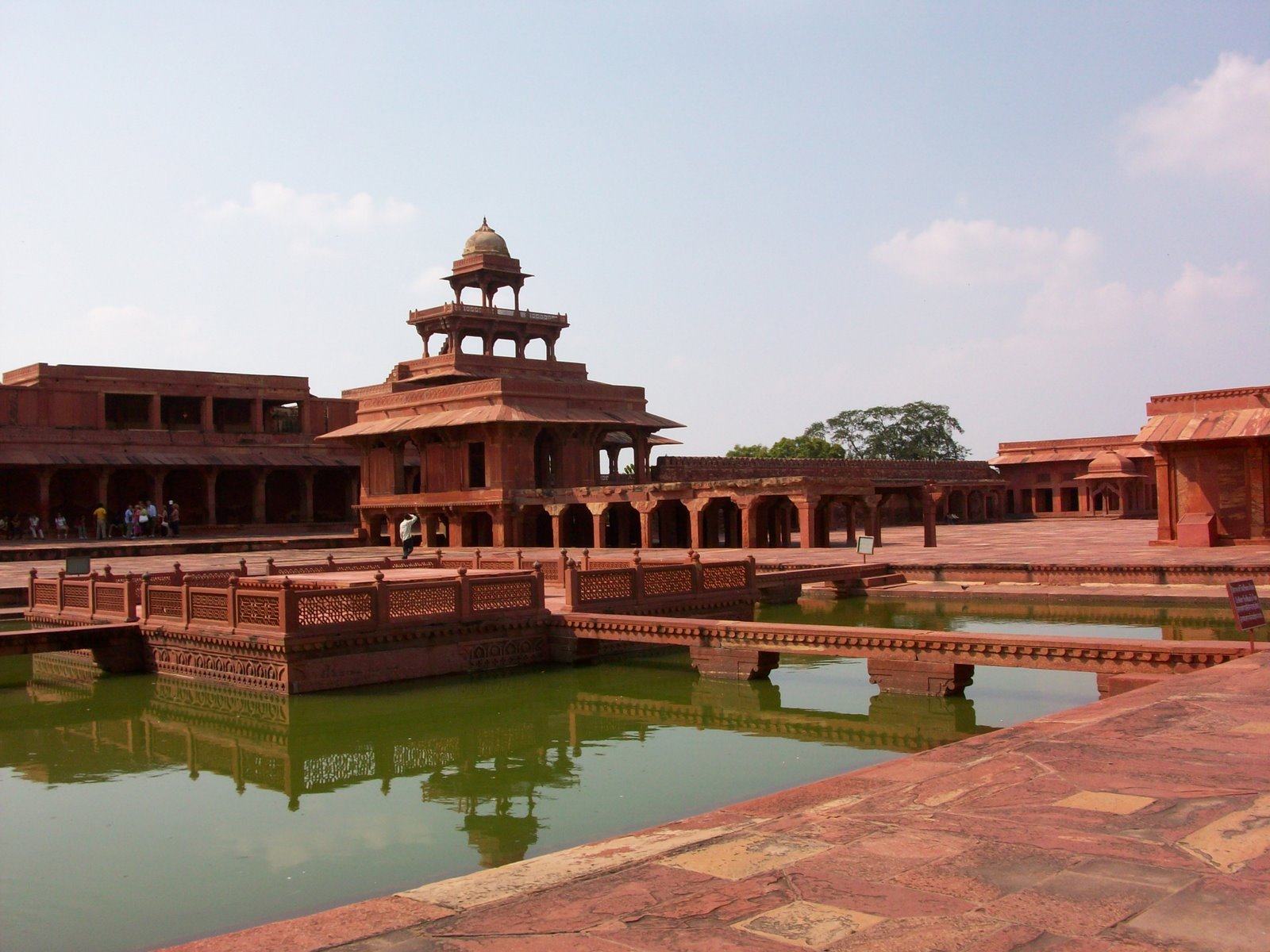 FATEHPUR-SIKRI.jpg